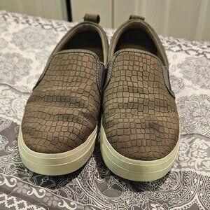 Sperry Women's Crest Slip-on Sneaker 7.5